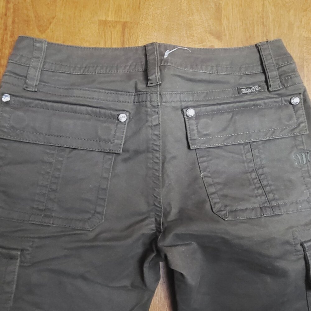 Miss Me ~ Sz 27 ~ Olive Skinny leg w/Zipper ~ Cargo Pants ~ NWT - Picture 5 of 10